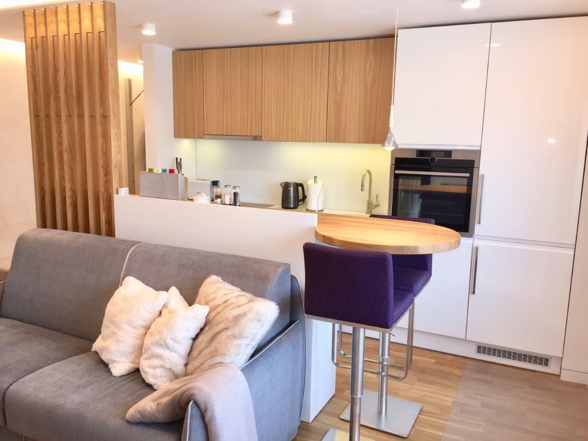 Modern City Center Apartment Marijampolė Kültér fotó